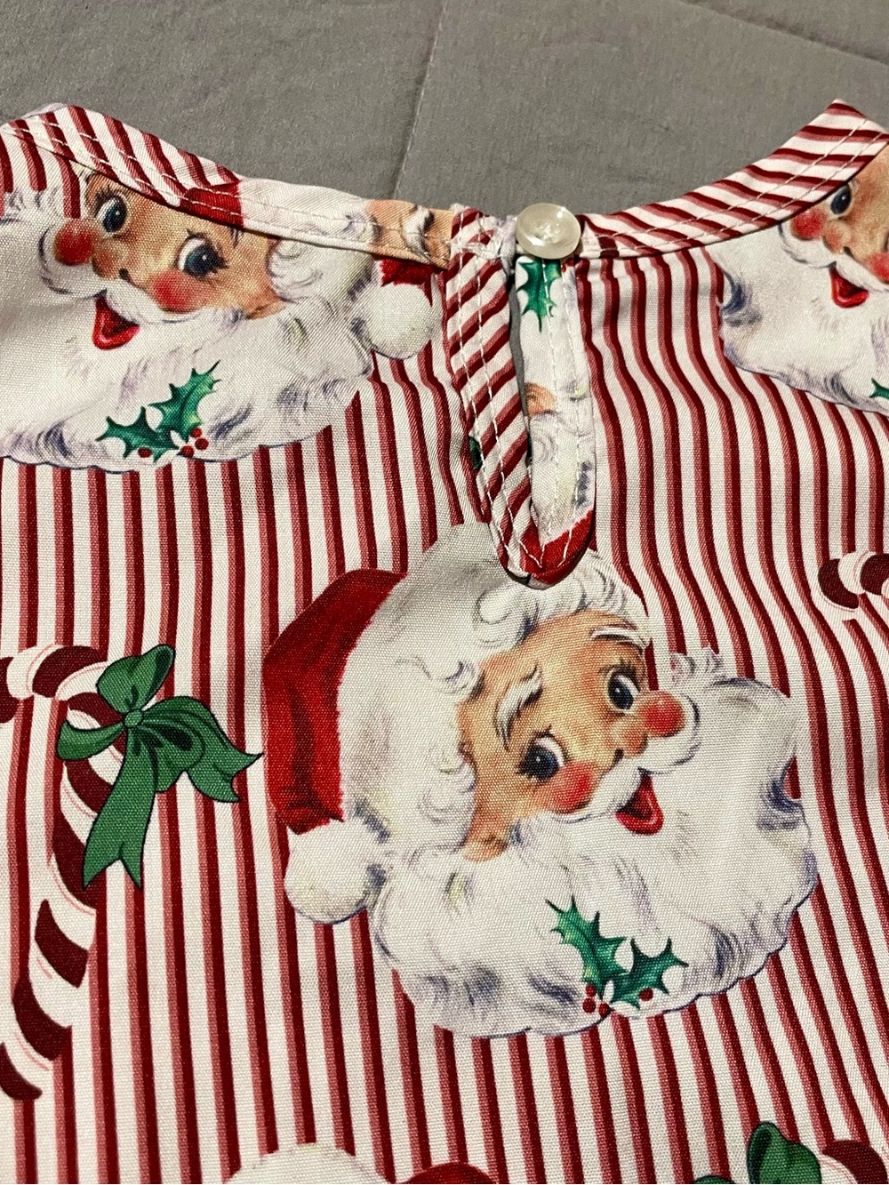 Toddler Santa outfit - Picture 5 of 8